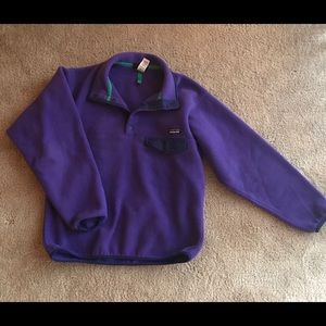 Purple Patagonia pullover (men’s S)